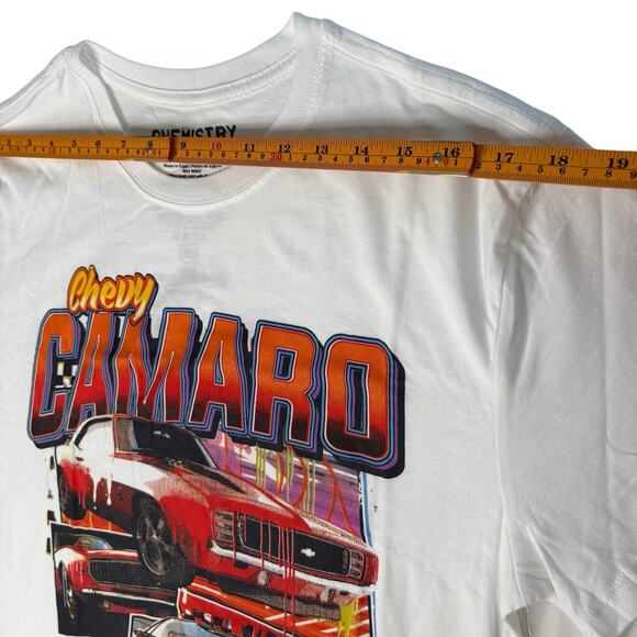 Chevy Camaro Graphic T-Shirt Men Medium White Muscle Car Racing GM Licensed NWT - Picture 3 of 7